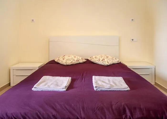 Gamboa-frente A * פניש